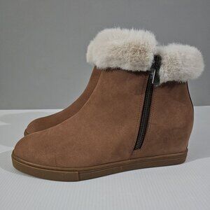 Linea Paolo Flossie Ankle Bootie Womens 9 Coconut Tan Leather Wedge Sherpa Cuff
